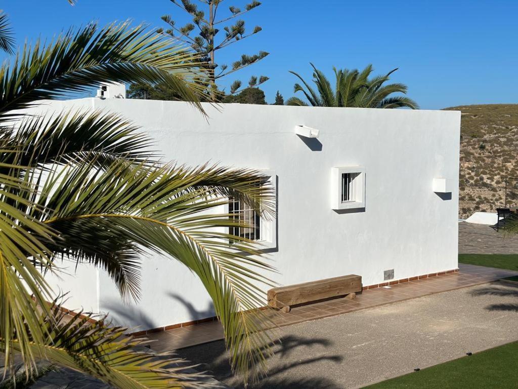 Los Palmitos Agua Amarga  Exteriör bild